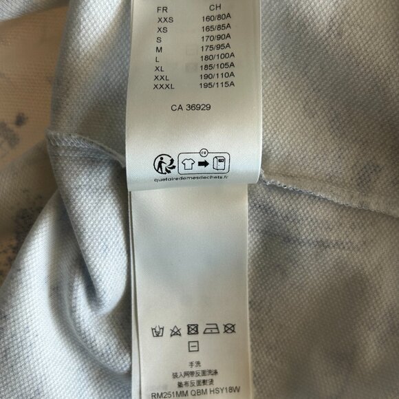Louis Vuitton White & Blue Monogram Pique T-Shirt - Picture 5 of 9